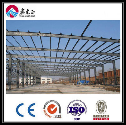 Geïsoleerde panelen Prefabricated Steel Buildings Light Q345 Warmgewalst