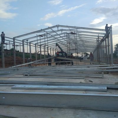 Industrieel vee staalstructuur boerderijhuis gebruik kleurrijk paneel
