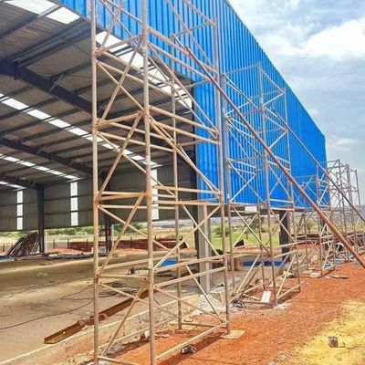 Geïsoleerde Geprefabriceerde Stalen Werkplaats met Geschilderd of Gegalvaniseerd H-Staal Frame