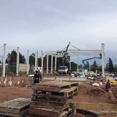Galvanisatie van geschilderde staalconstructies Werkplaats Voorafgebouwde staalwerkplaats Gebouw