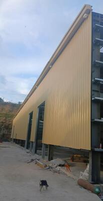 Professional Metal Fabrication Workshop Providing Custom Sheet Metal Welding Cutting and Assembly Solutions for Industrial